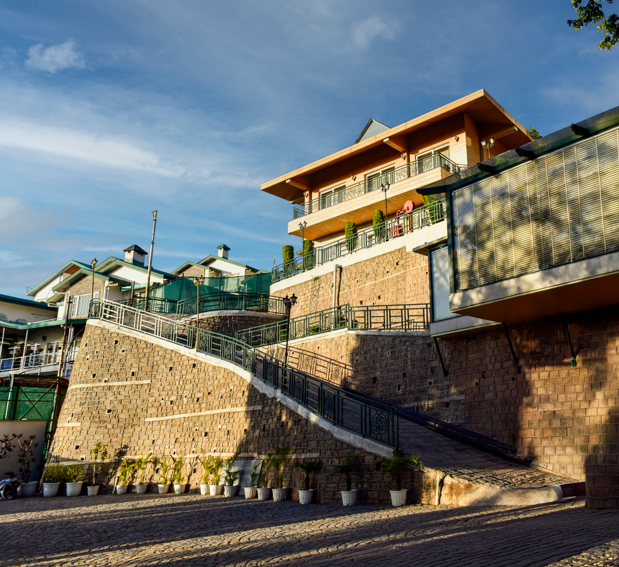 treetop by eight continents royalpine kasauli