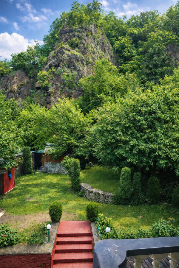 heritage rose inn