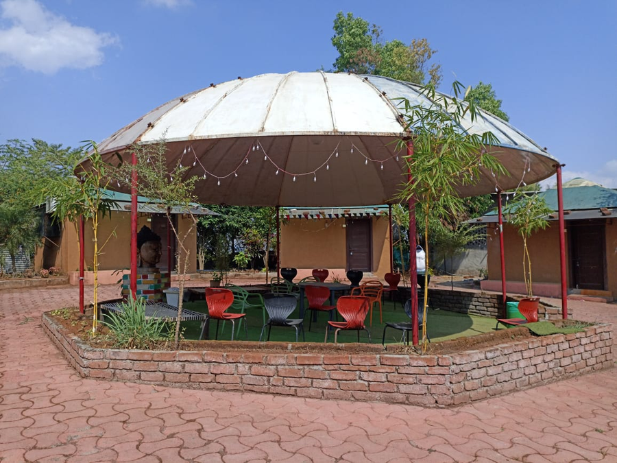 murlee pure veg resort