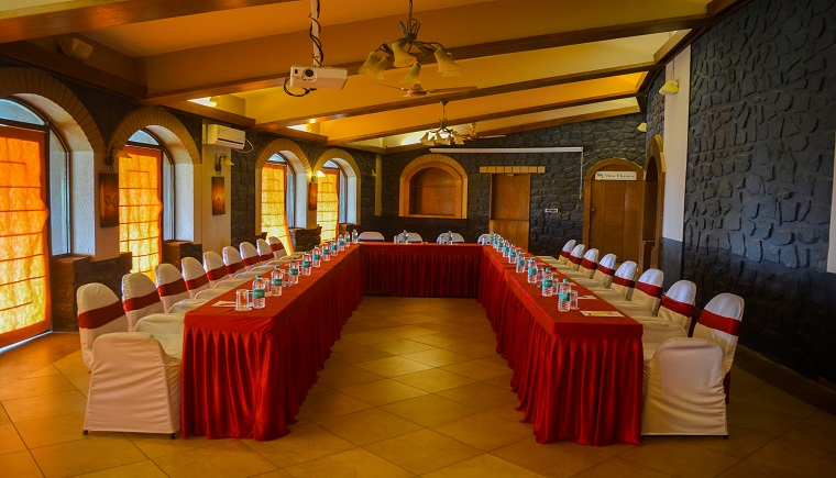 murlee pure veg resort