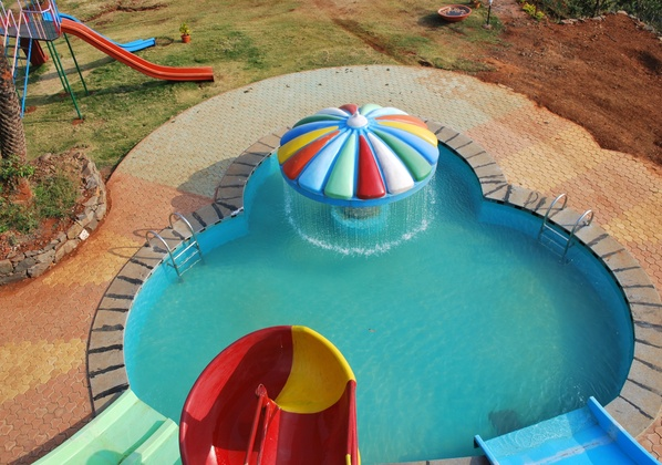 murlee pure veg resort