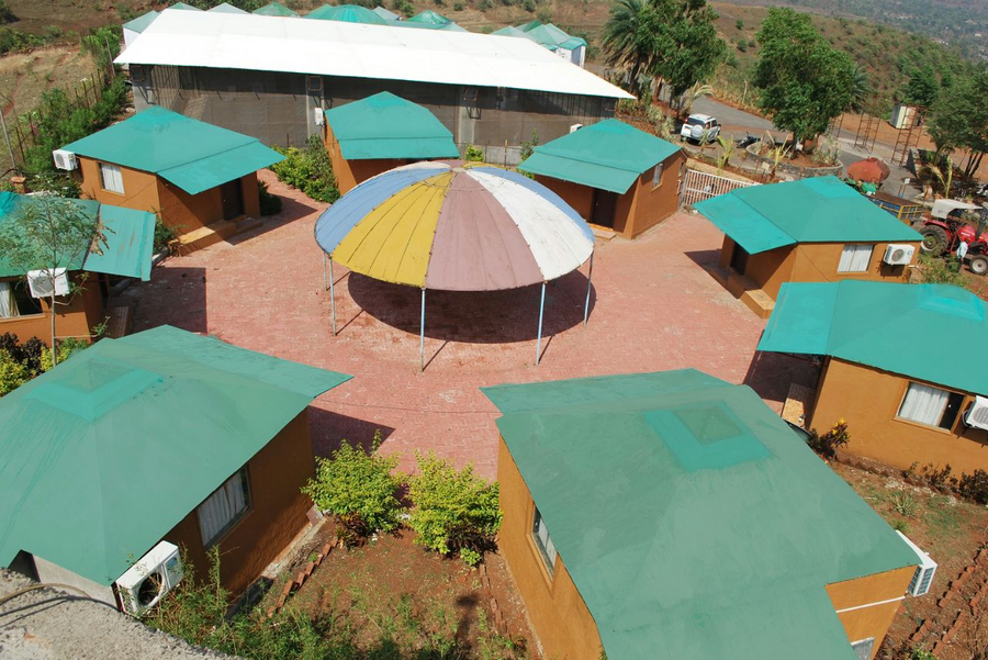 murlee pure veg resort