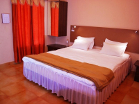 murlee pure veg resort
