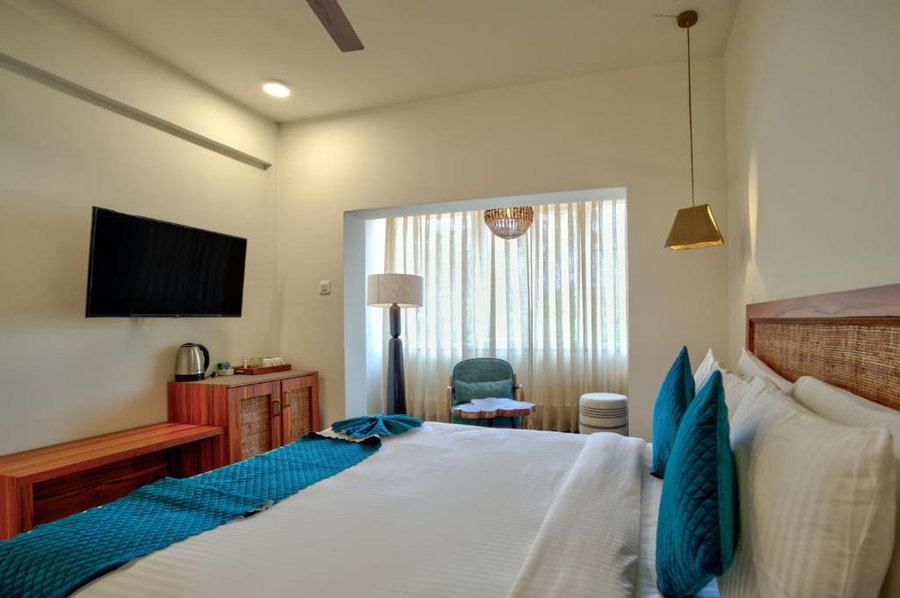 hotel chatak boutique resort nr beach goa