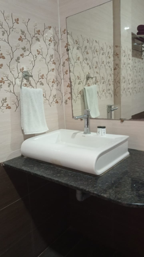 the kirans resort pench