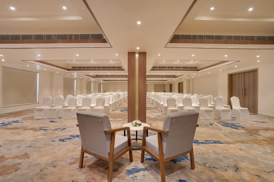keys select by lemon tree hotels chirang