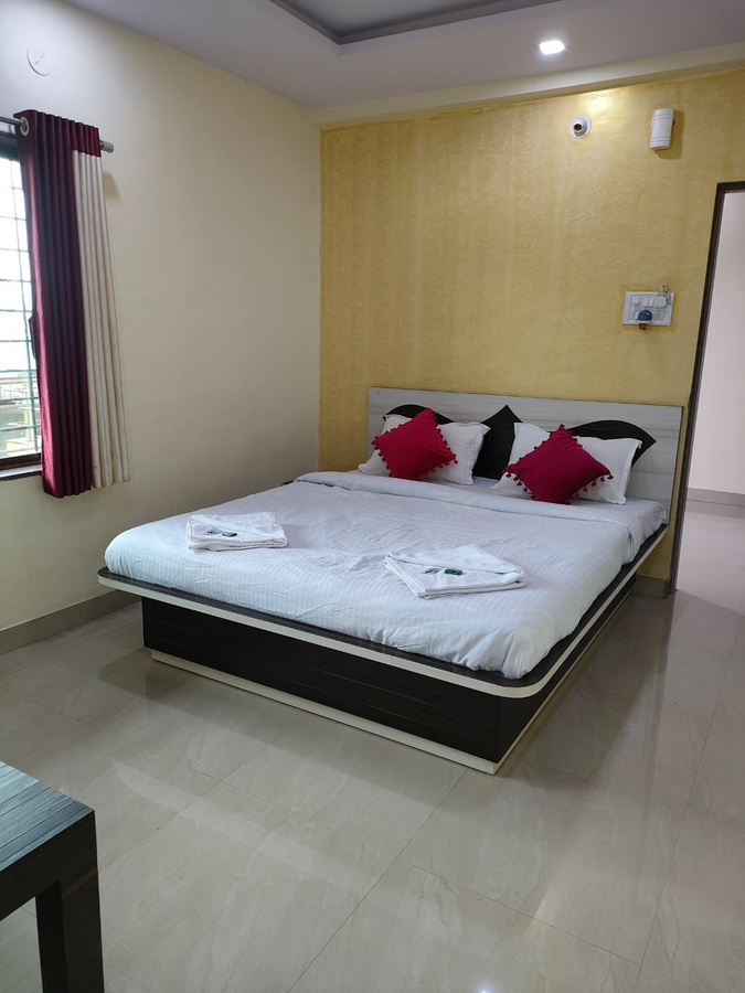 green leaf mini resort