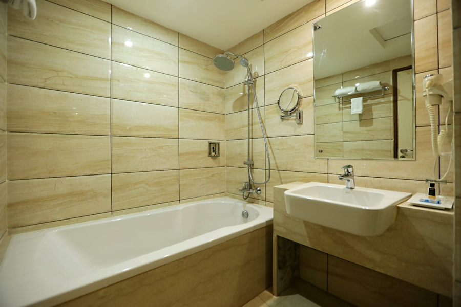 hotel lemon suites delhi airport