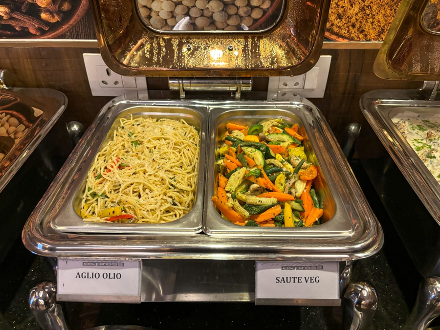 hotel lemon suites delhi airport