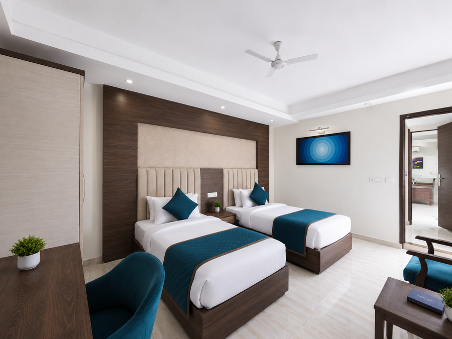 hotel express delhi airport