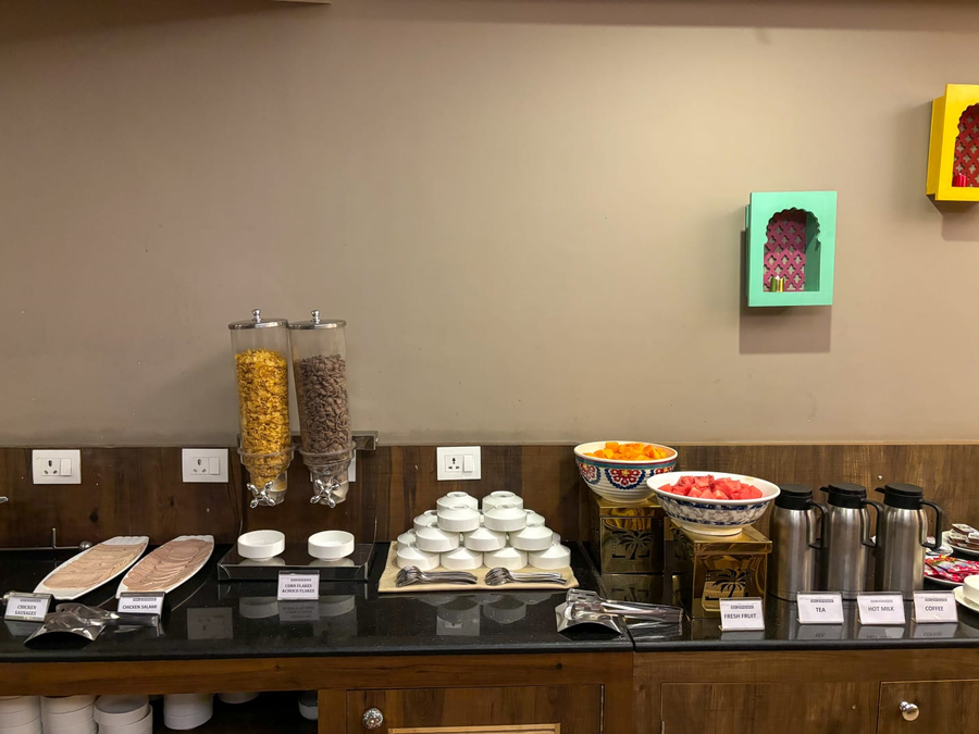 hotel lemon suites delhi airport