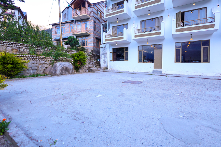 the radiant resort manali