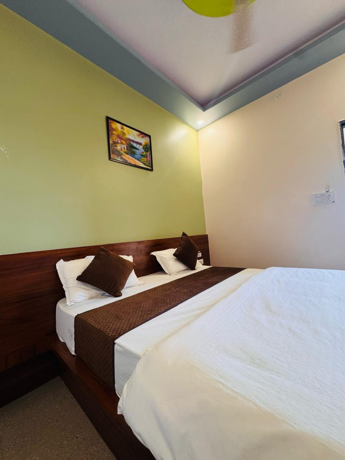 hotel shree mangalam and restaurant