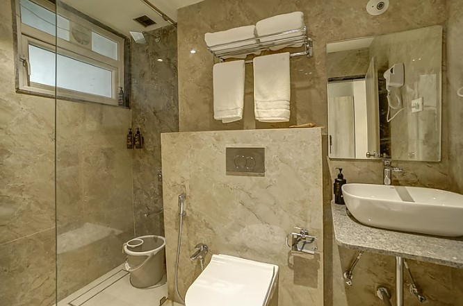 staybird capital business hotel magarpatta city