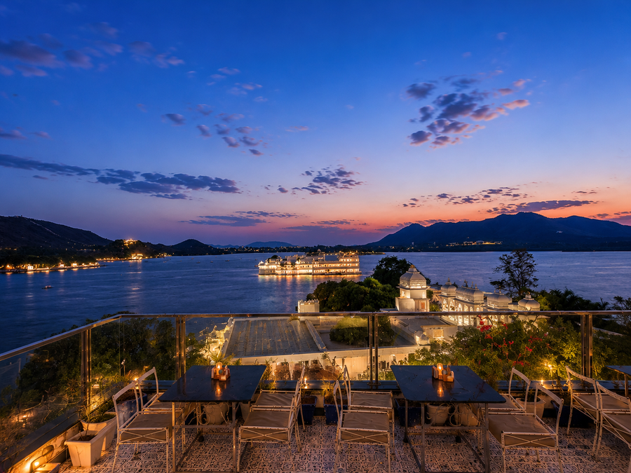 wonder view palace a lake pichola hotel near ambrai ghat udaipur