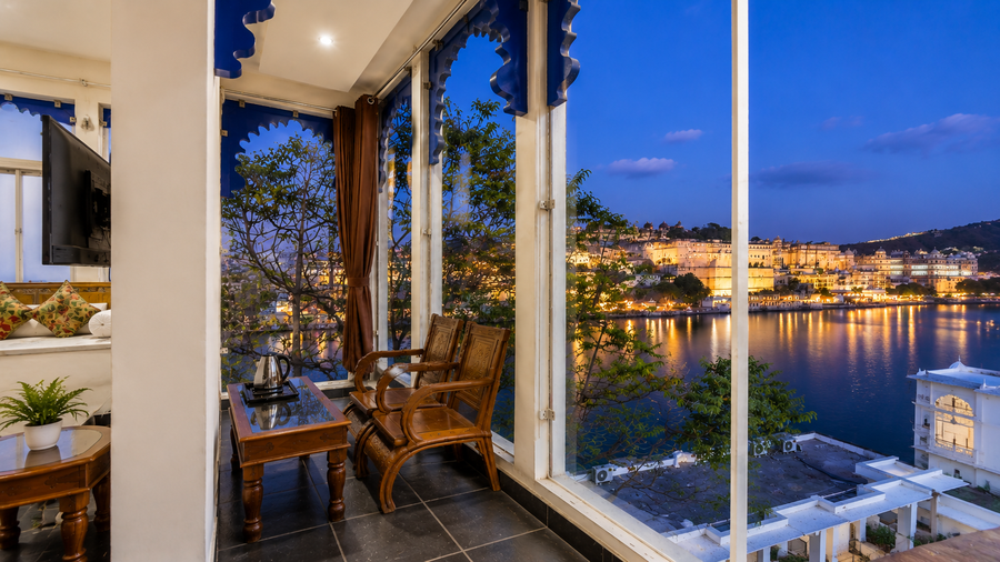 wonder view palace a lake pichola hotel near ambrai ghat udaipur