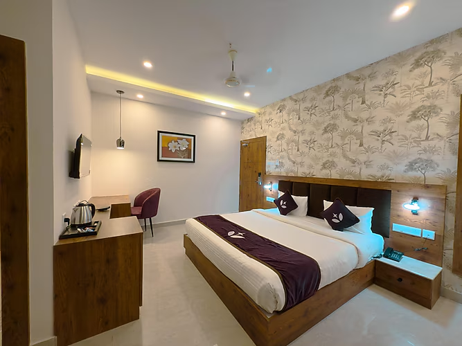 purple leaf hotel and banquet