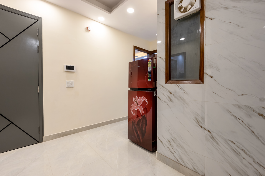 The Royal Stay,Rajendra Place,3 star