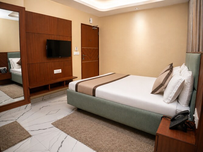 the universe hotel and banquet