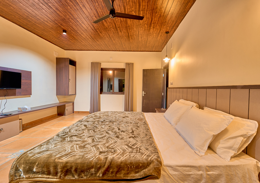 whispeing hills pine malhar by voye homes