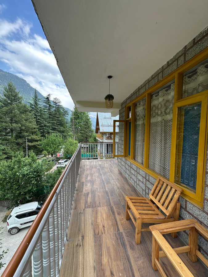 the nature crest manali