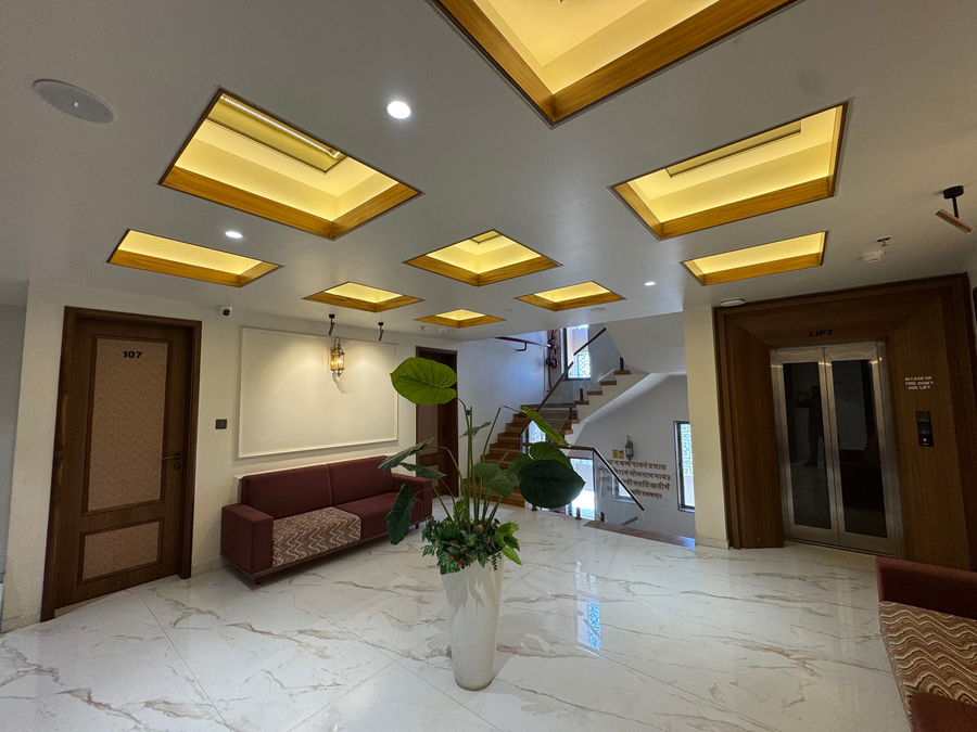 hotel shlok inn