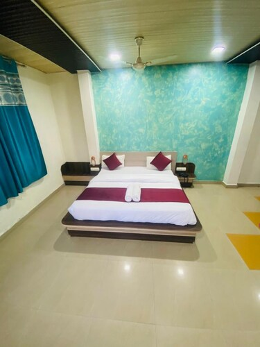 hotel natraj