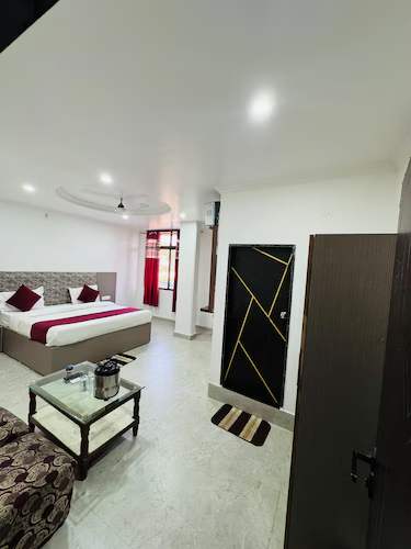 hotel natraj