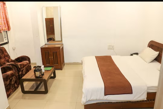 hotel meghdoot inn