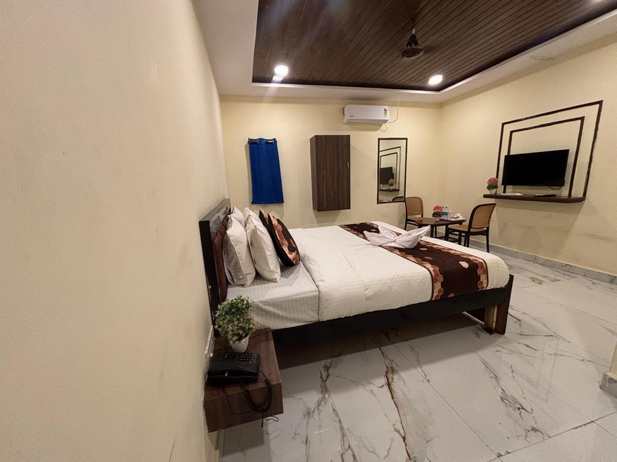 hotel sky palace hyderabad