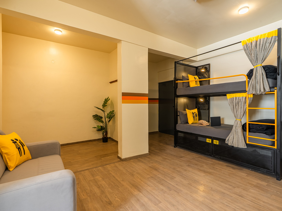 the hosteller bangalore cv raman nagar