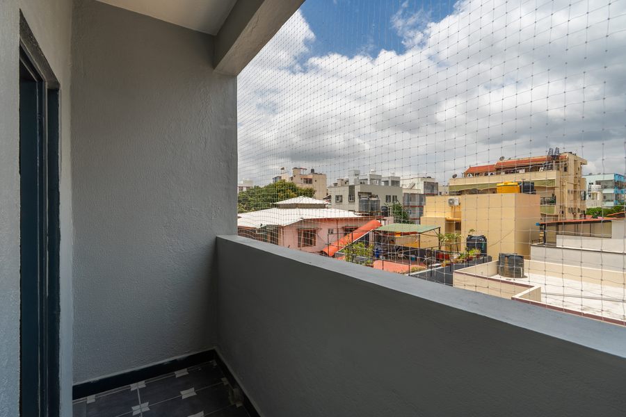the hosteller bangalore cv raman nagar