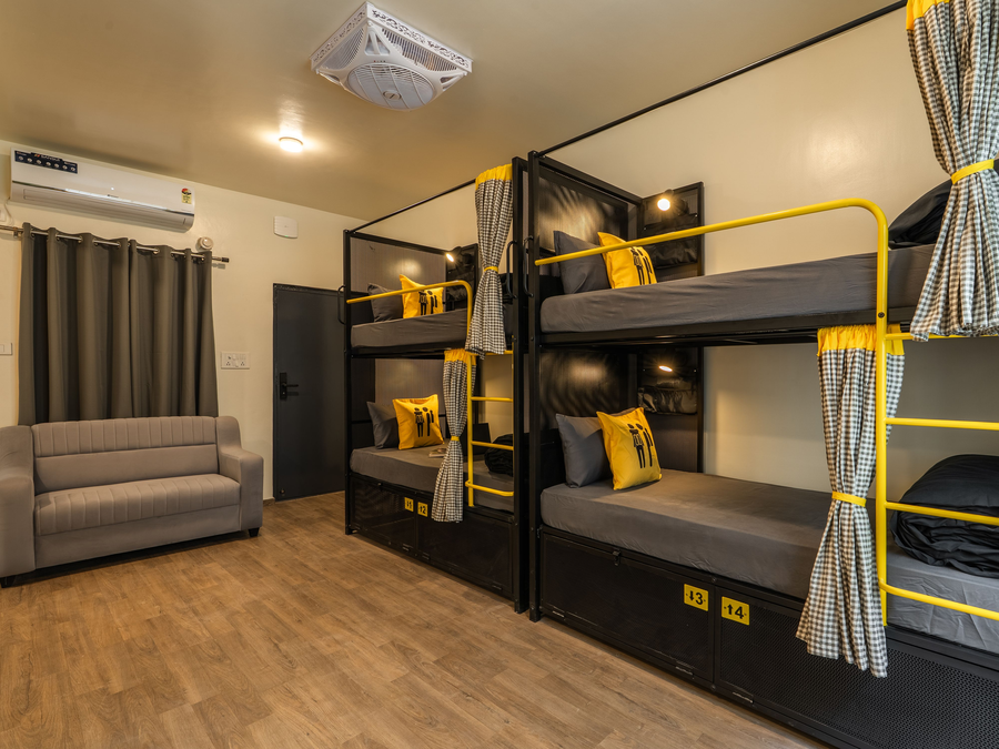 the hosteller bangalore cv raman nagar