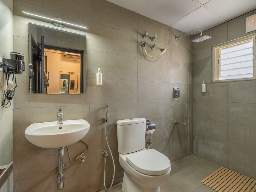 the hosteller bangalore cv raman nagar