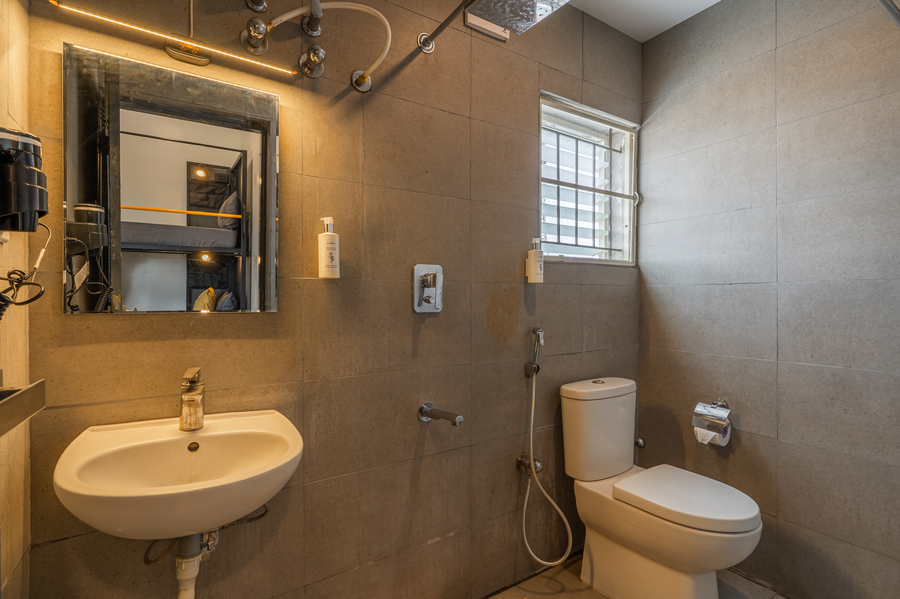 the hosteller bangalore cv raman nagar