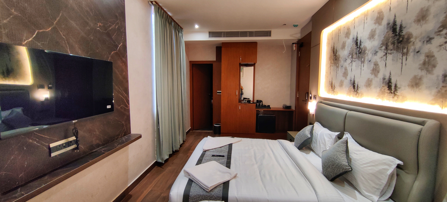 dhisha inn hotel bangalore