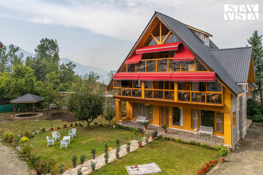 stayvista at emaarat chalet