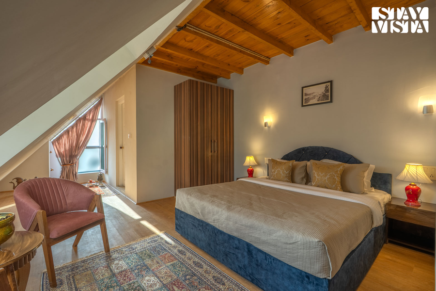stayvista at emaarat chalet