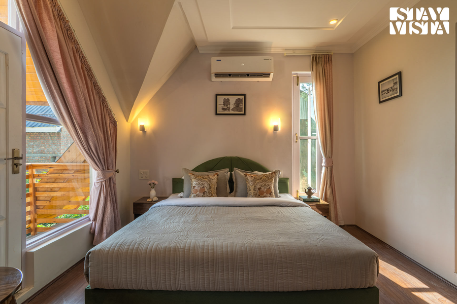 stayvista at emaarat chalet