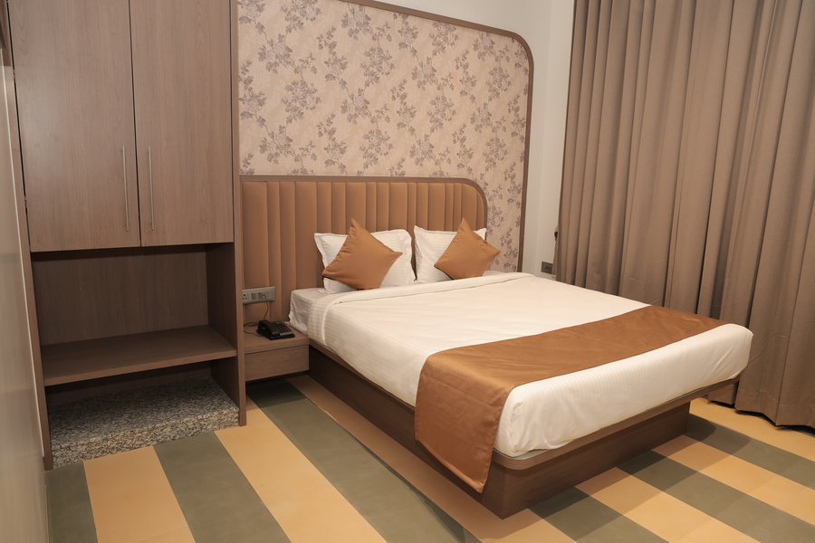 hotel sachin chas ahilyanagar