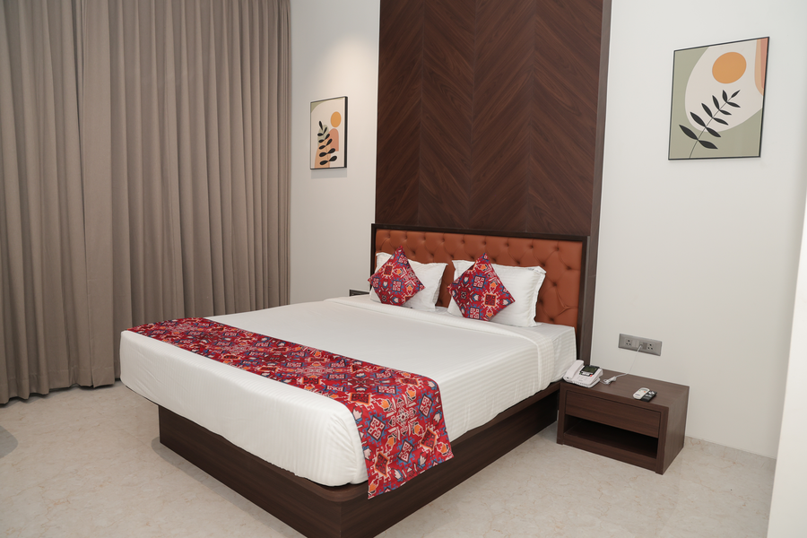 hotel sachin chas ahilyanagar