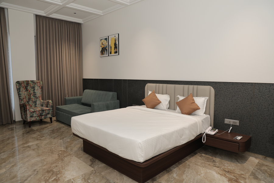 hotel sachin chas ahilyanagar