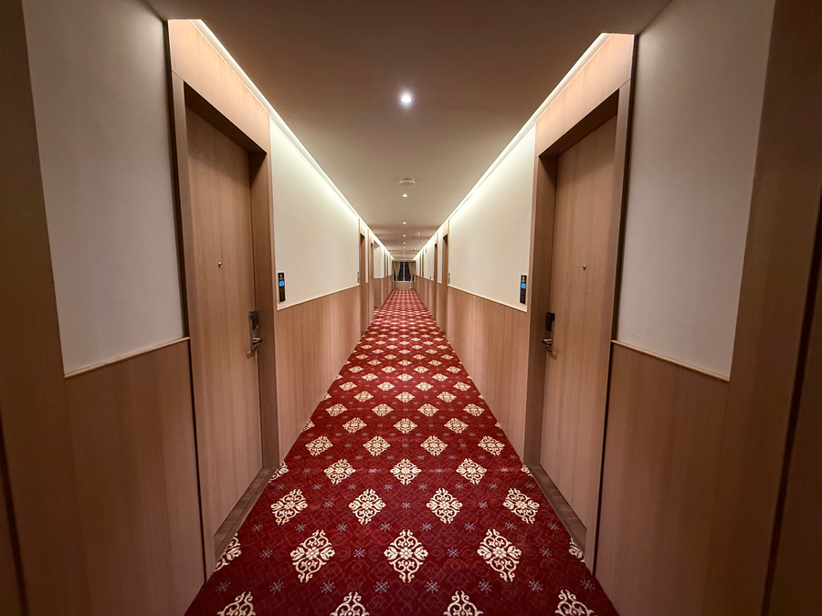 golden suites