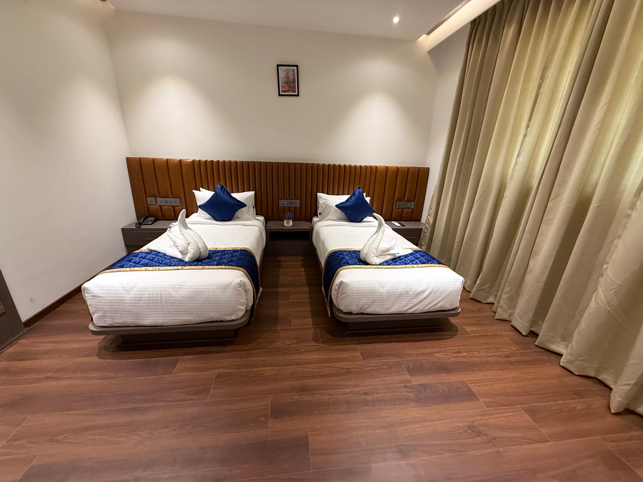 golden suites