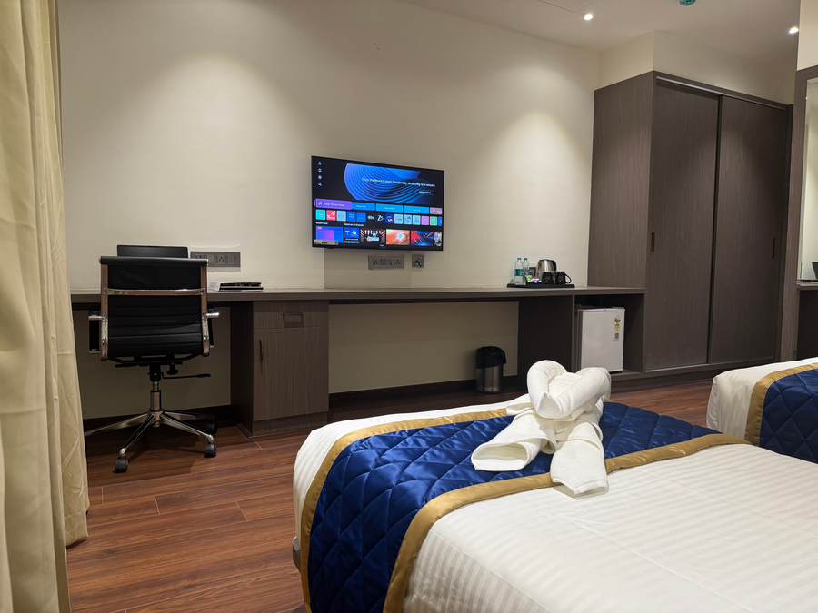 golden suites