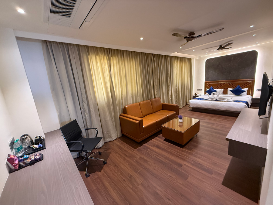 golden suites
