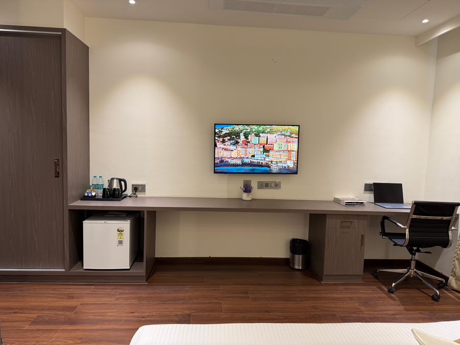 golden suites