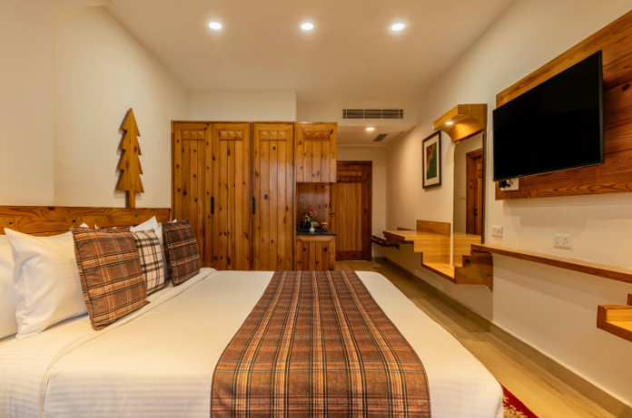 justa darkwood lodge and spa 10 mins from mall road