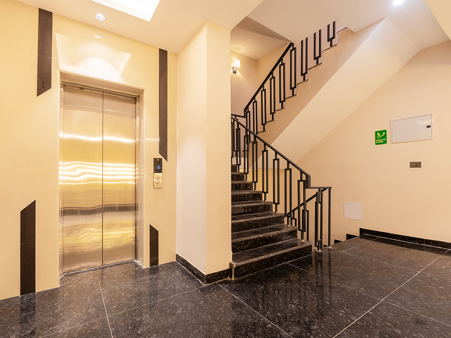 saltstayz premier faridabad sector 28