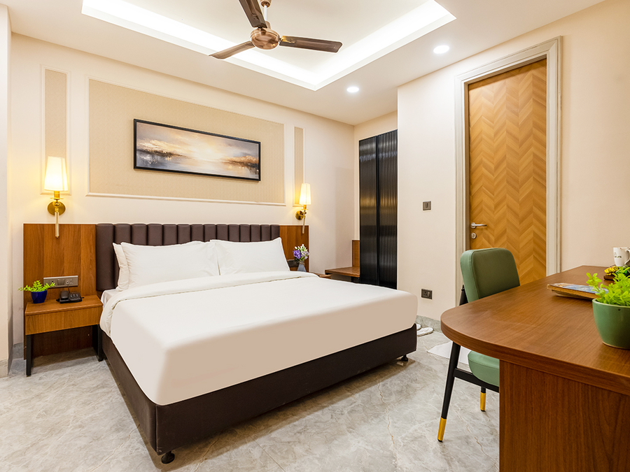 saltstayz premier faridabad sector 28
